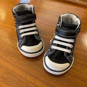 See Kai Run Black High Tops Size 5